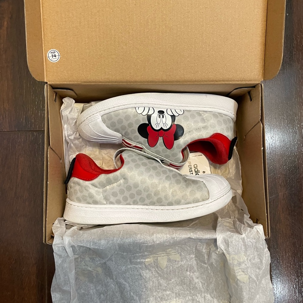 Adidas x Disney kids superstar